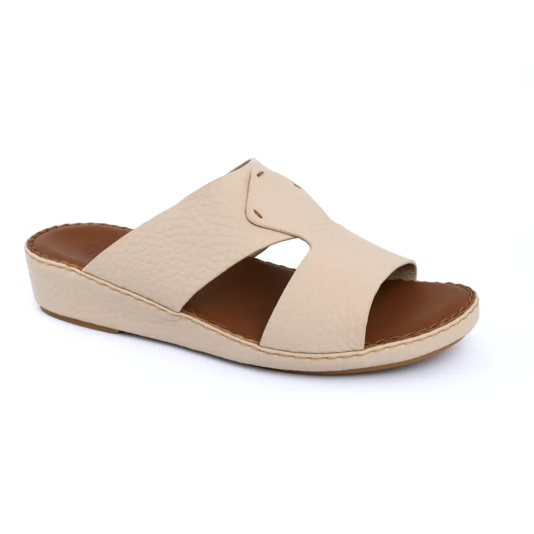 Elegant and Comfortable Arabic Slippers