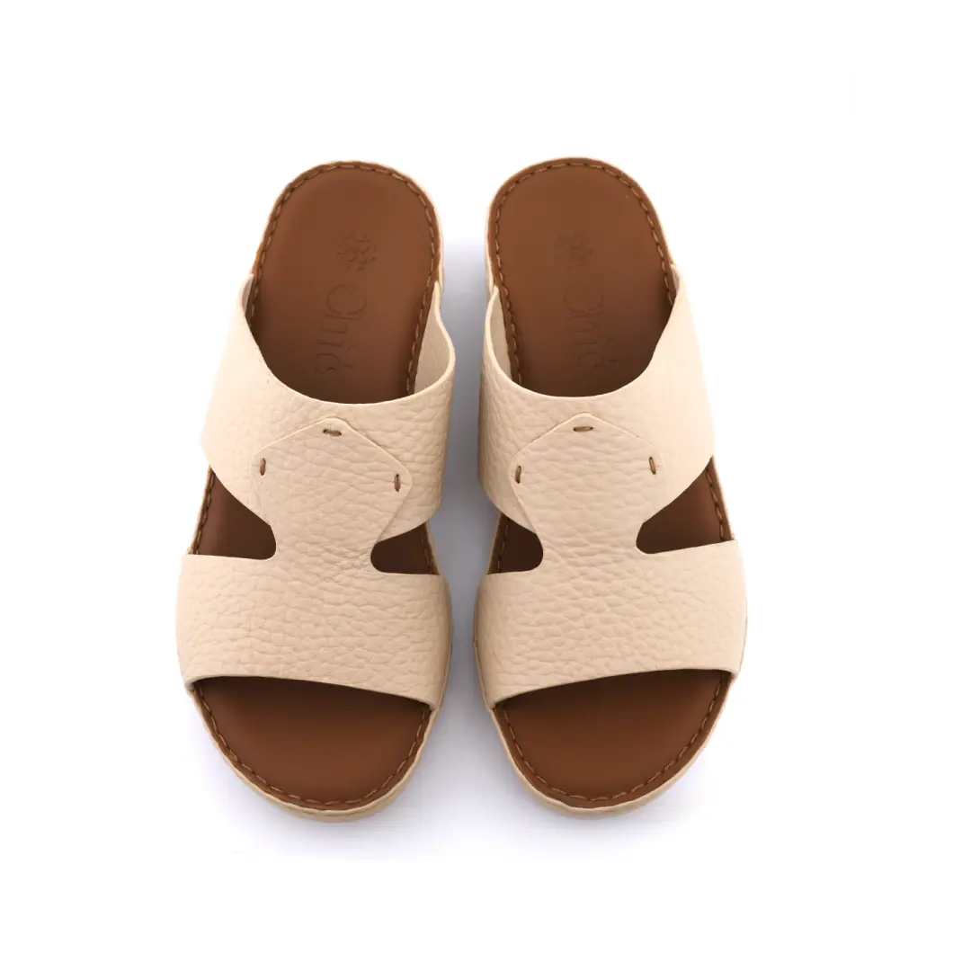 Elegant and Comfortable Arabic Slippers