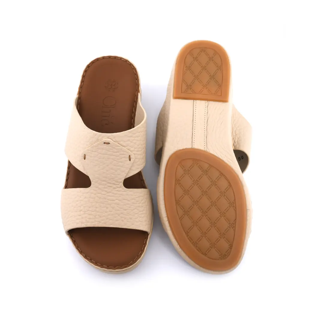Elegant and Comfortable Arabic Slippers
