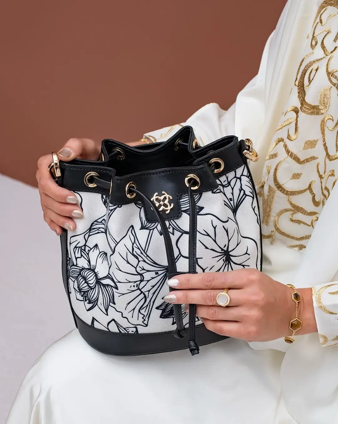 Elegant Bucket-Bag