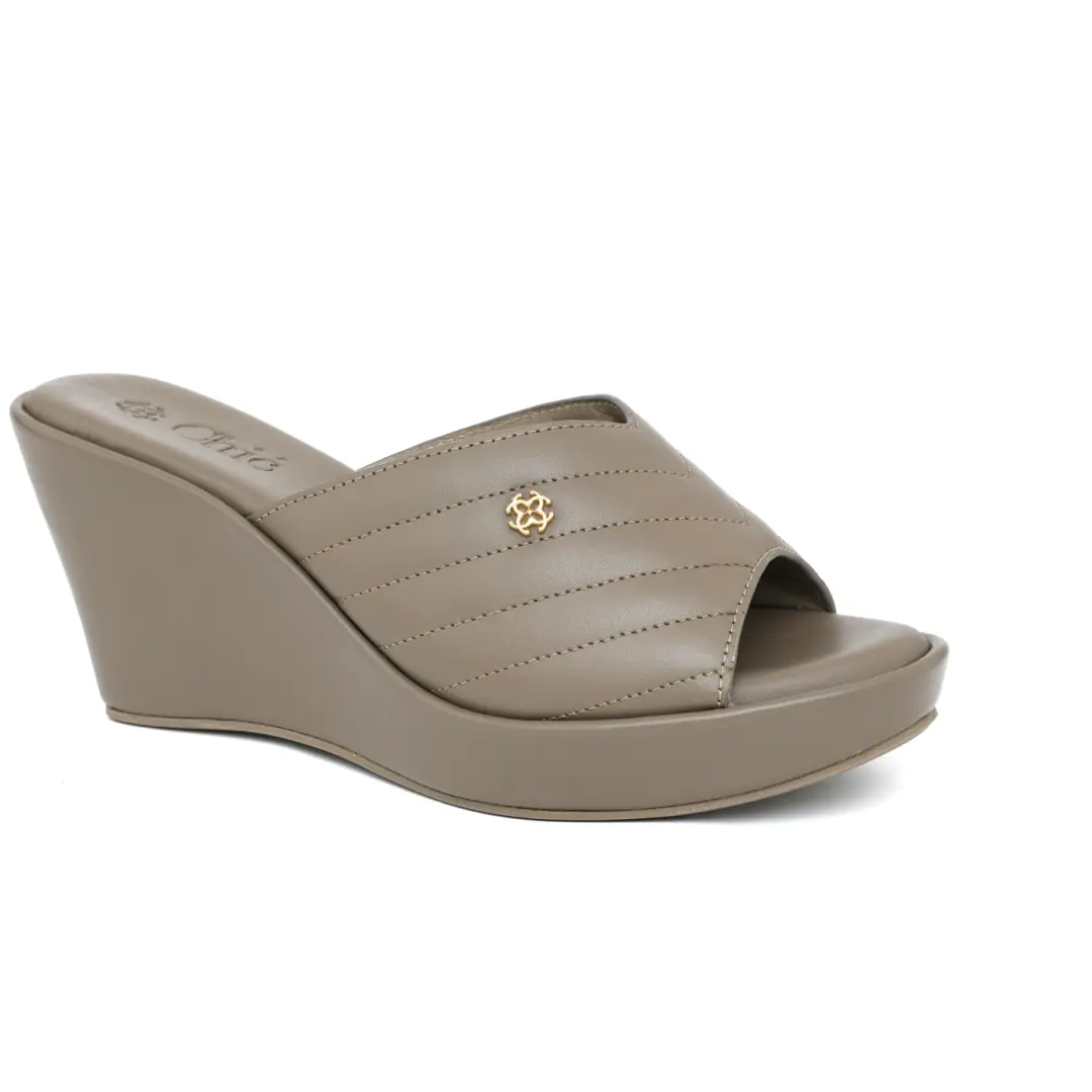 Classic V Quilting Wedge for Ladies