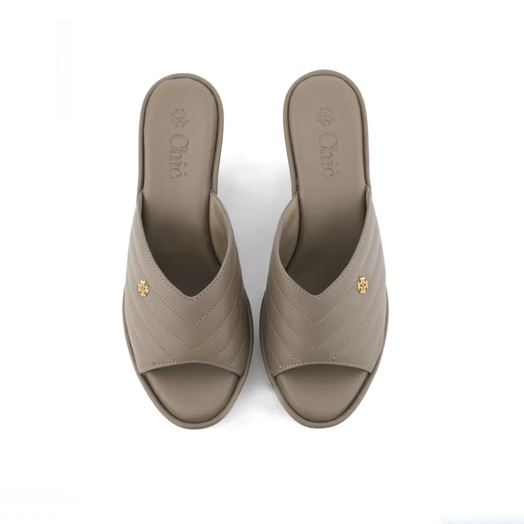 Classic V Quilting Wedge for Ladies