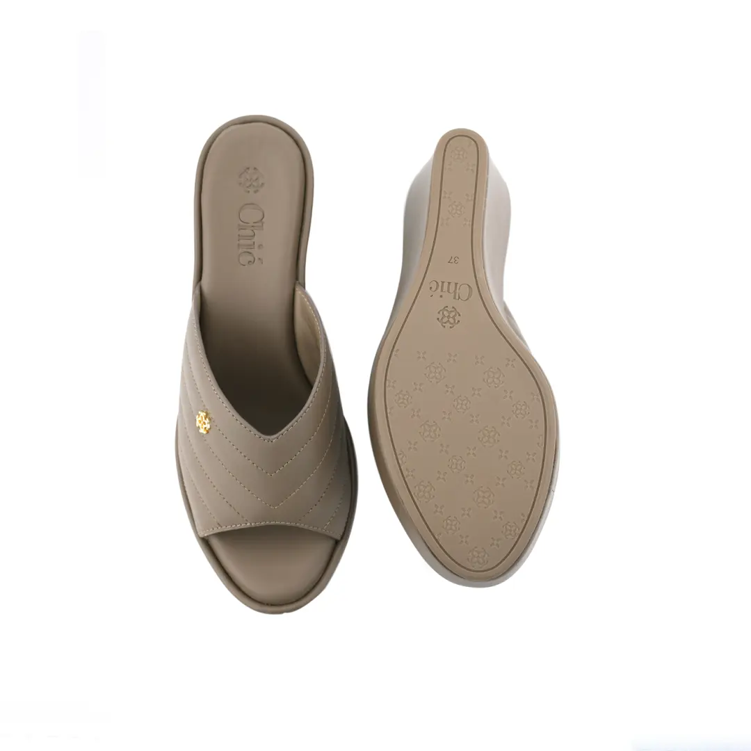 Classic V Quilting Wedge for Ladies