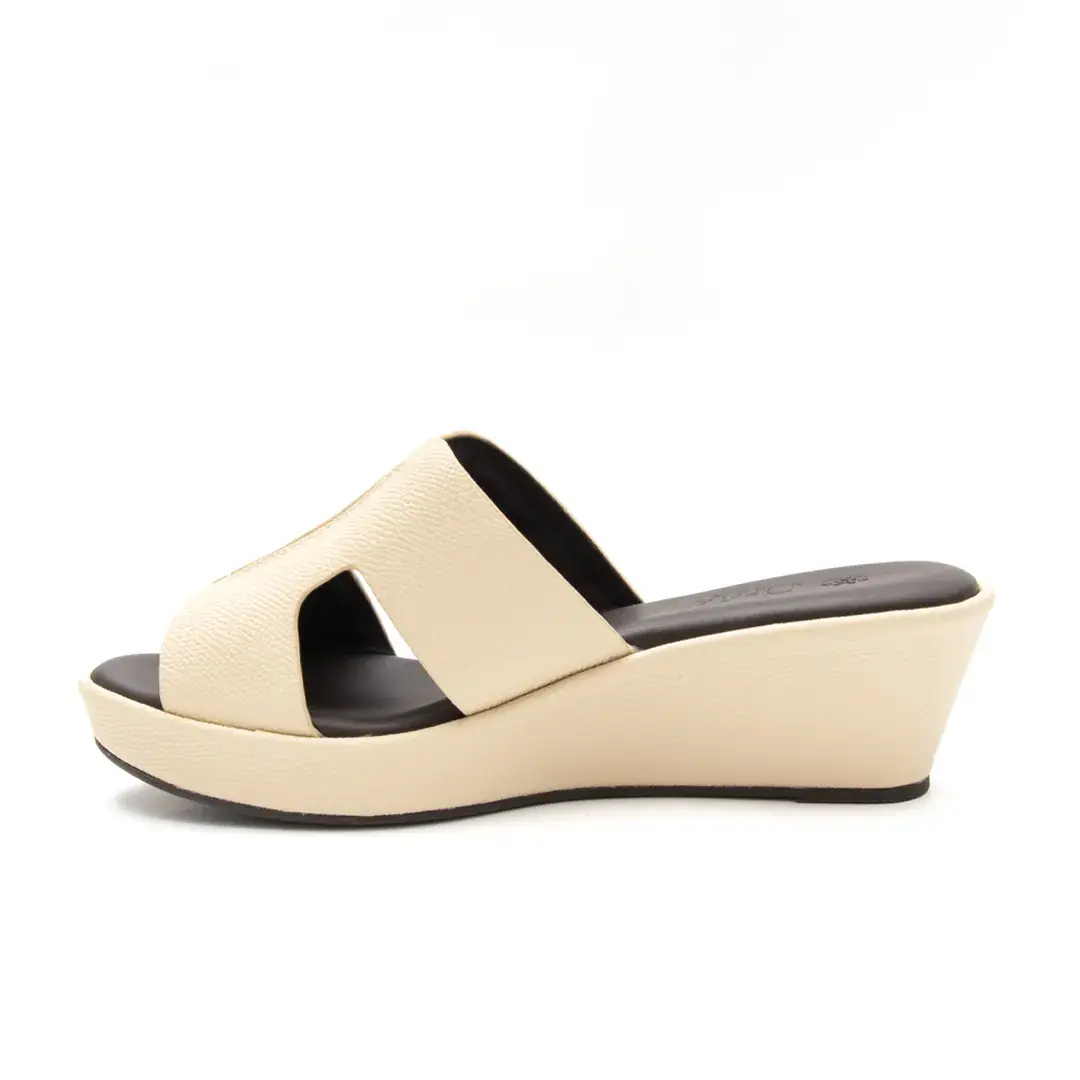 Chic Medium Wedge Slippers in Saffiano Leather