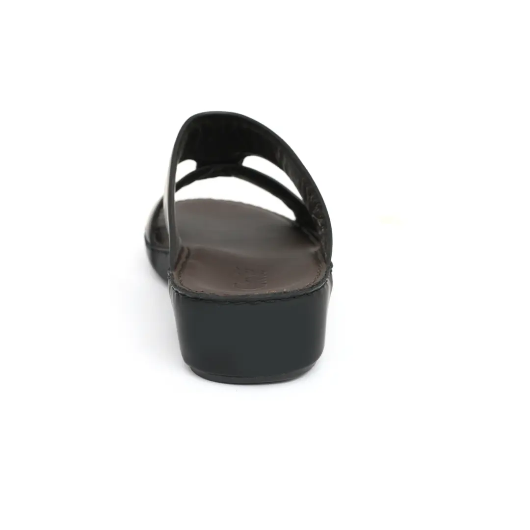 Elegant Arabic Sandals for Men