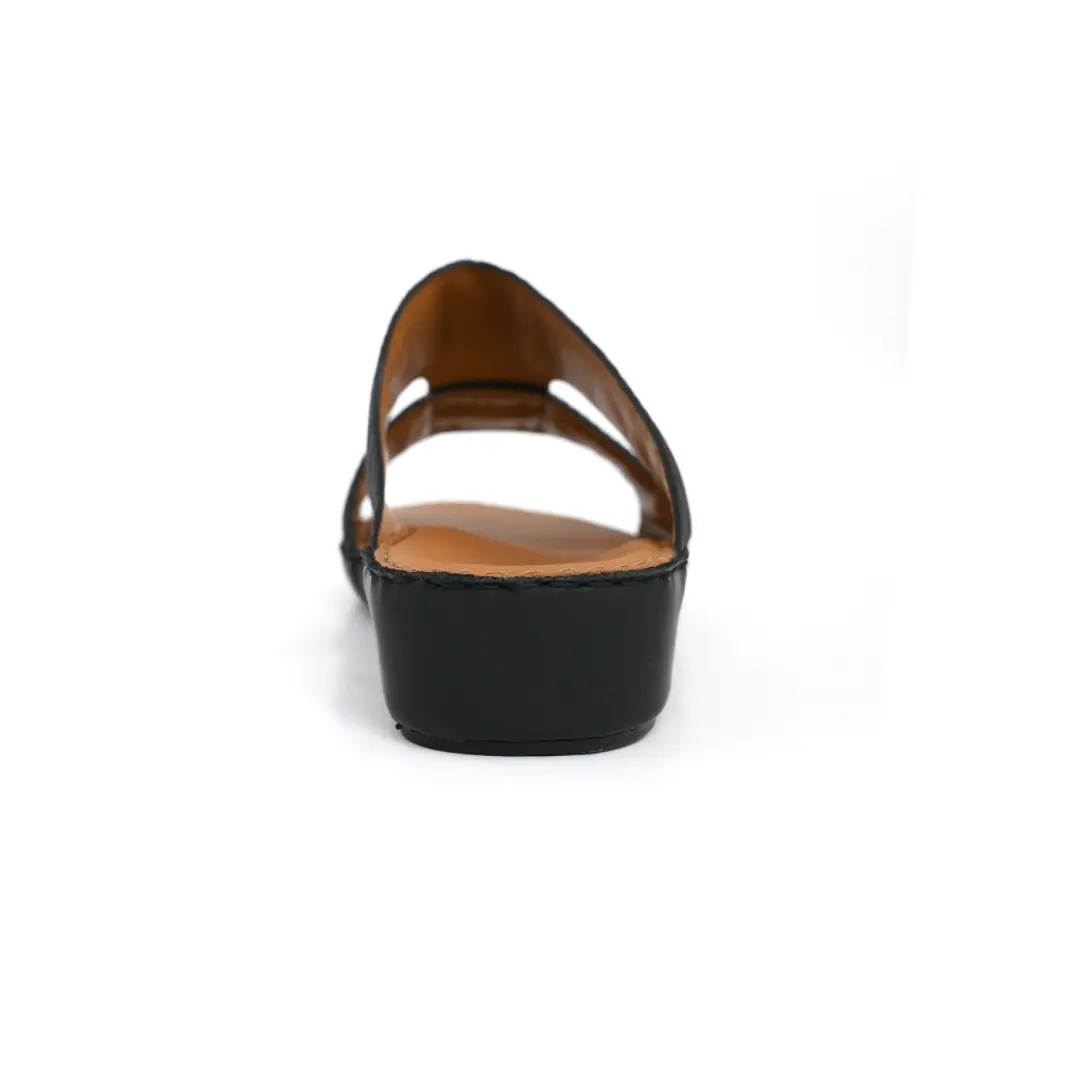 Stylish and Comfortable Arabic Slippers for Men