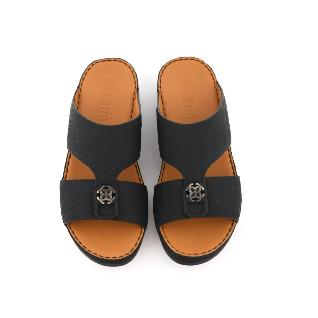 Modern Arabic Sandals with Embossed Pattern