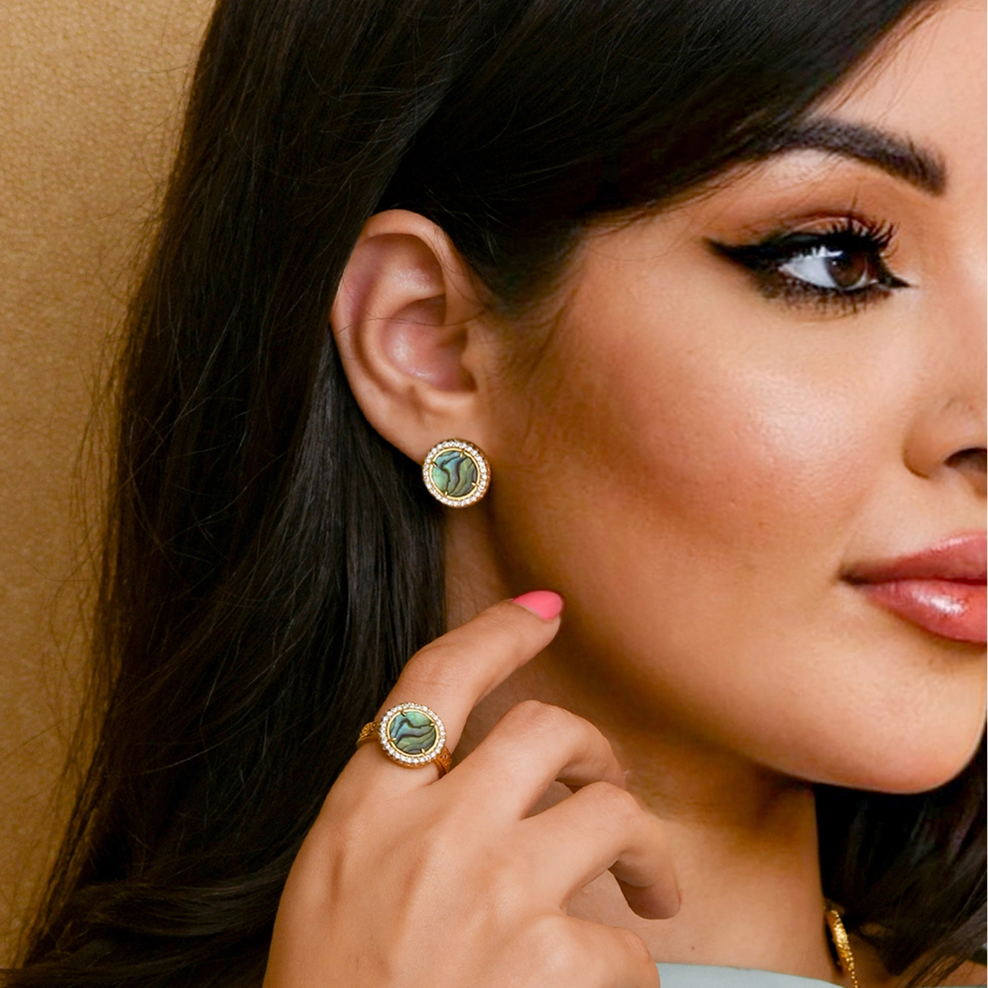 Trendy Mira Earrings by Chic